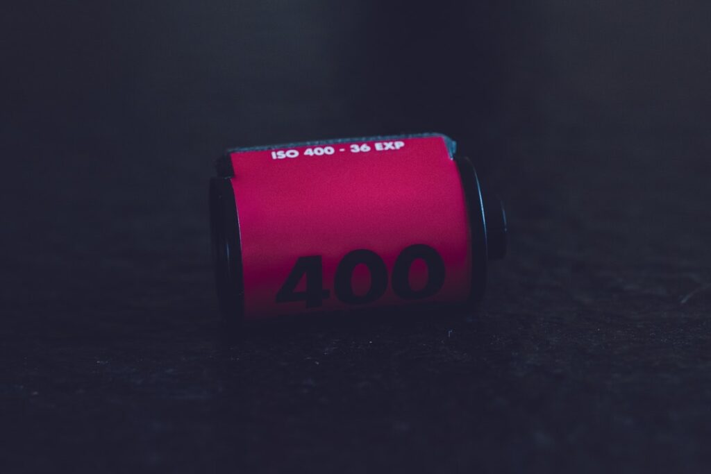 Impostare gli ISO della fotocamera e scegliere la giusta combinazione di ISO, tempi e diaframmi
